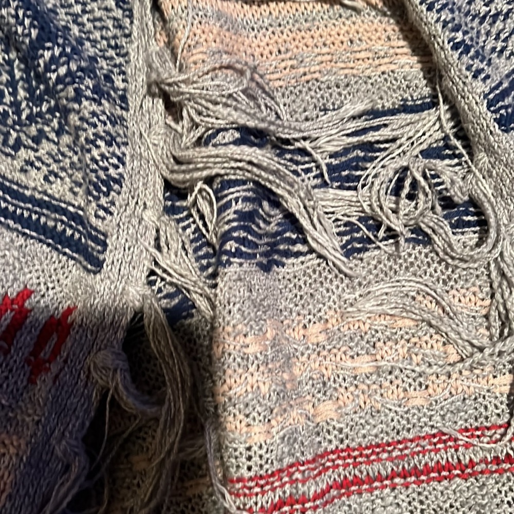 American Eagle sweater size s - Picture 2 of 6
